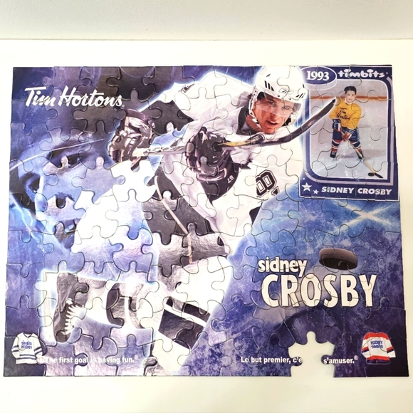Tim Hortons Sidney Crosby 100-Piece Jigsaw Puzzle & Tin Box - Picture 9 of 16